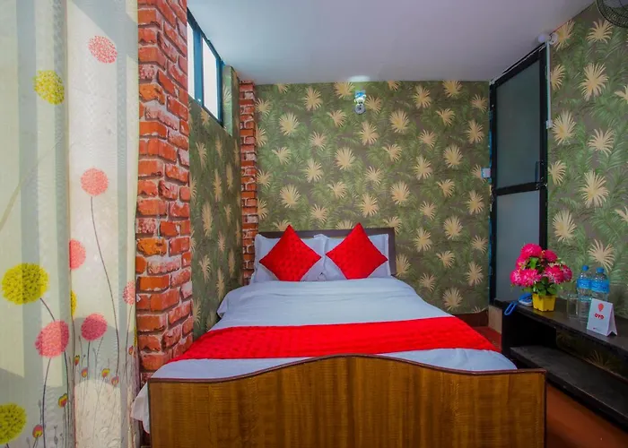 Hotel Oyo 296 Subine Guest